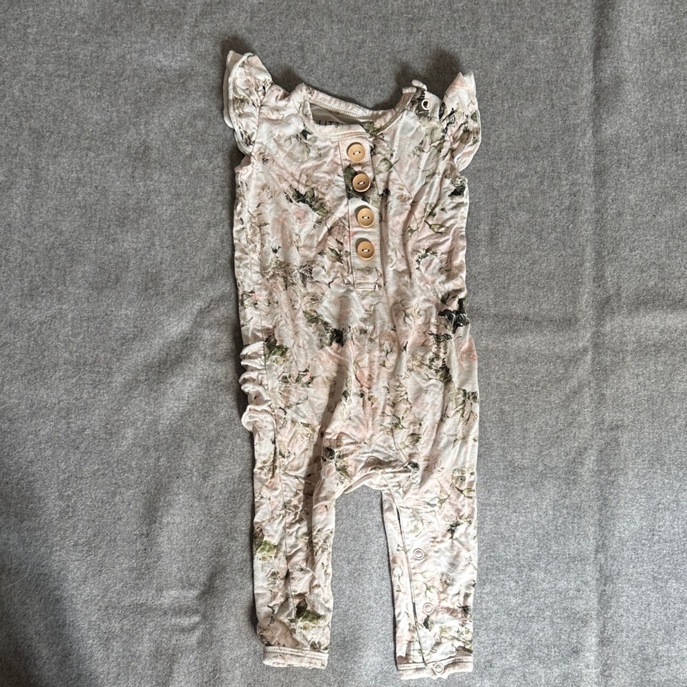 Little Bum Bums Floral Ruffled Baby Romper with Wooden Buttons 0-3 Months